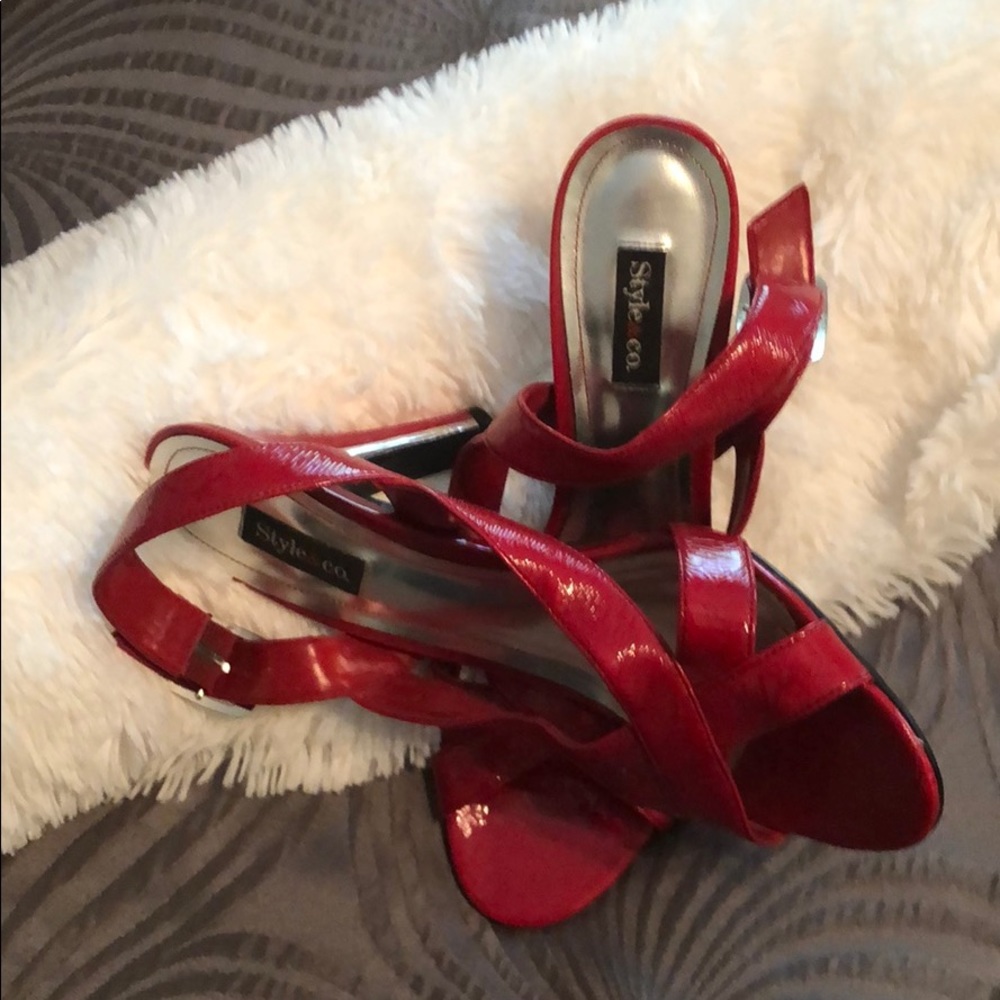 Ladies Heel Sandal Shoe